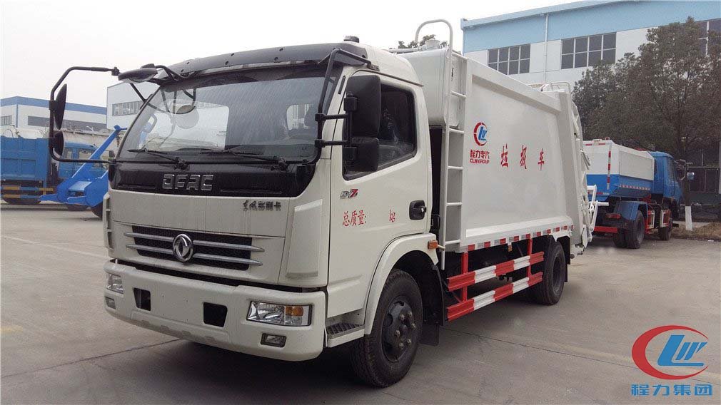 Dongfeng Duolika D7 Compression Garbage Truck